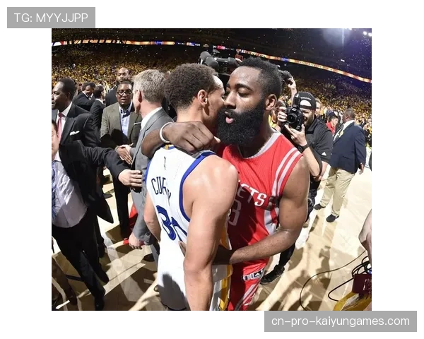 史诗对决：库里和哈登的火爆对攻！，库里和哈登联手会怎么样